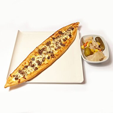 Kavurmalı Pide